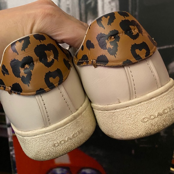 Coach Sz 9 - Picture 4 of 5